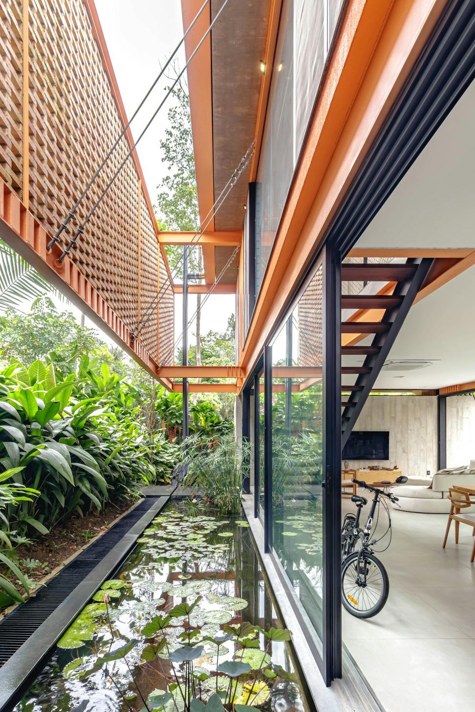 Eco-Modern Family Home